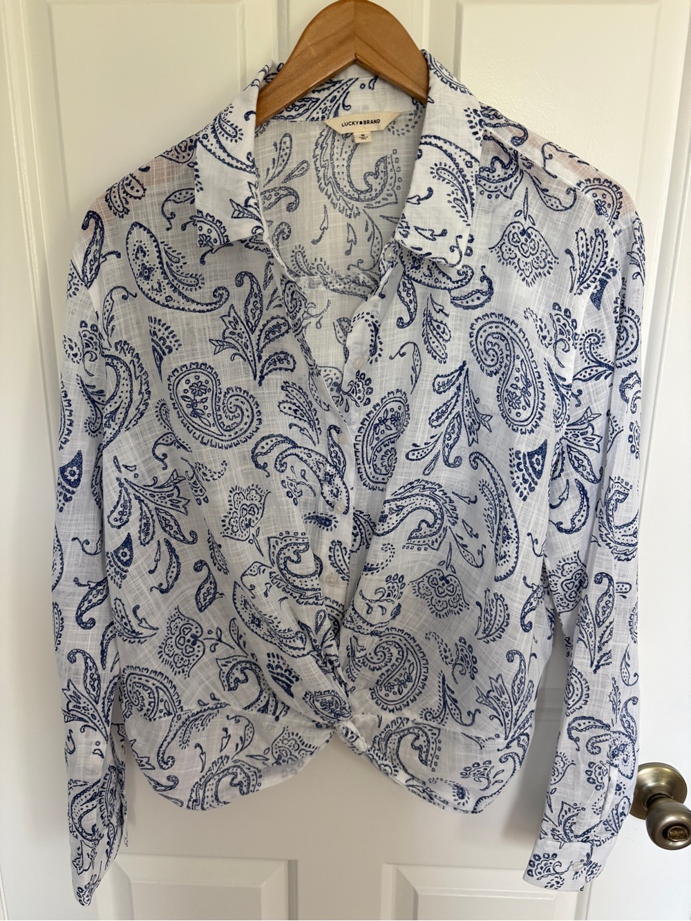 Lucky Brand M White & Navy Shirt with Navy Paisley Print 100% Cotton